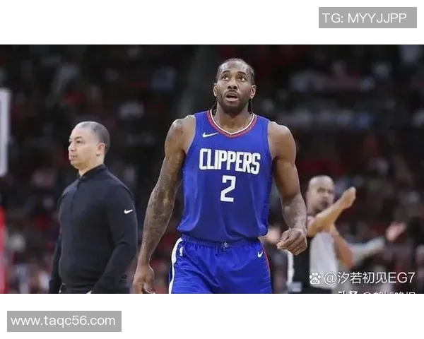 美媒调侃斯玛特每回合表现如同图片中展示的那样引发球迷热议